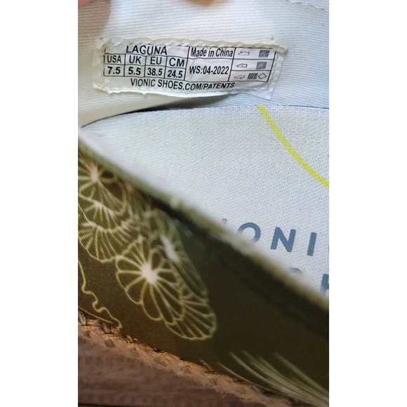 Vionic Beach Laguna Coral Espadrilles Loafers 7.5 Green Seaweed Print Canvas - Picture 3 of 7